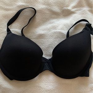 NWT Victoria’s Pink black push up bra (34B)